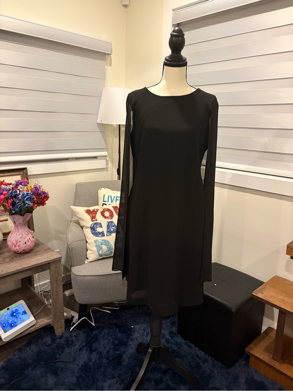 Cartise Black Cape Sleeve Cocktail Shift Dress - Made in Canada - Size 8